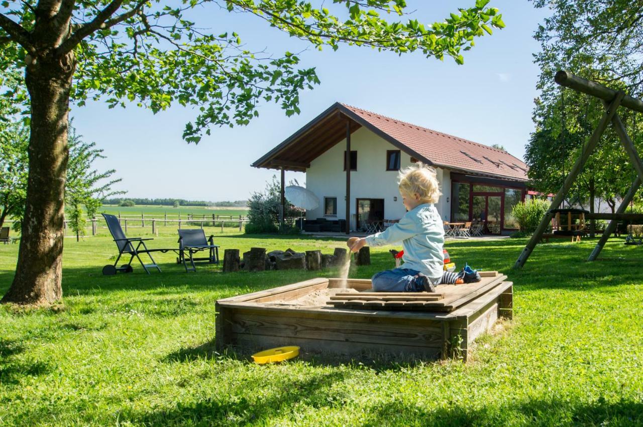 Sonnenblumenhof Pension Mühlheim Buitenkant foto